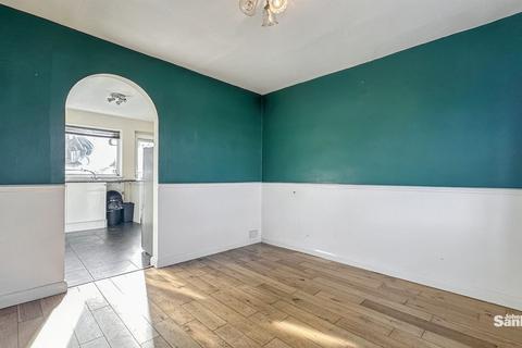 3 bedroom semi-detached house for sale, South Crescent, Clipstone Village, NG21