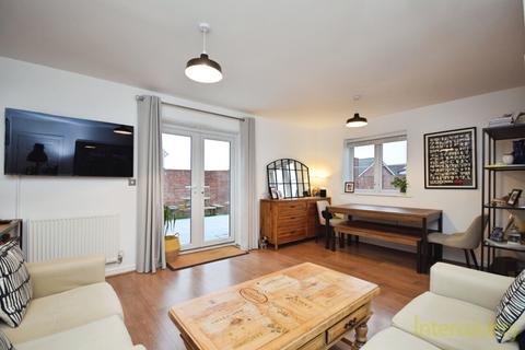 3 bedroom semi-detached house for sale, Howland Close, Essex CB10