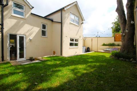 4 bedroom semi-detached house for sale, The Avenue, Durham TS19