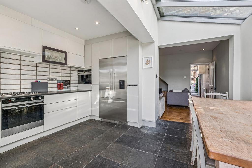 FOR SALE - Spring Grove, W4