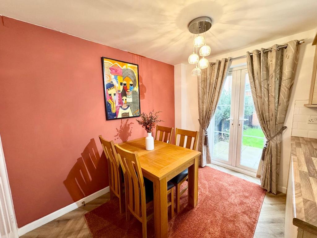 Diner/Kitchen