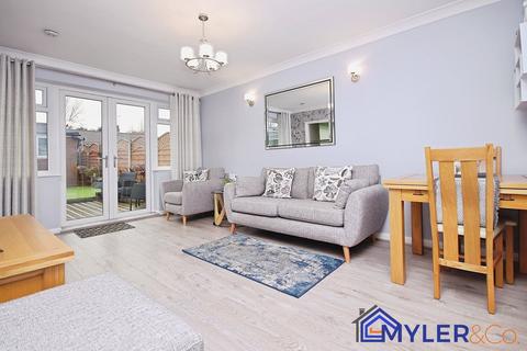 undefined, Budworth Avenue, Widnes, WA8