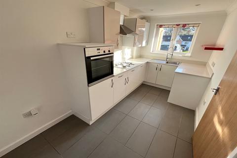 3 bedroom terraced house to rent, Corfe Mullen
