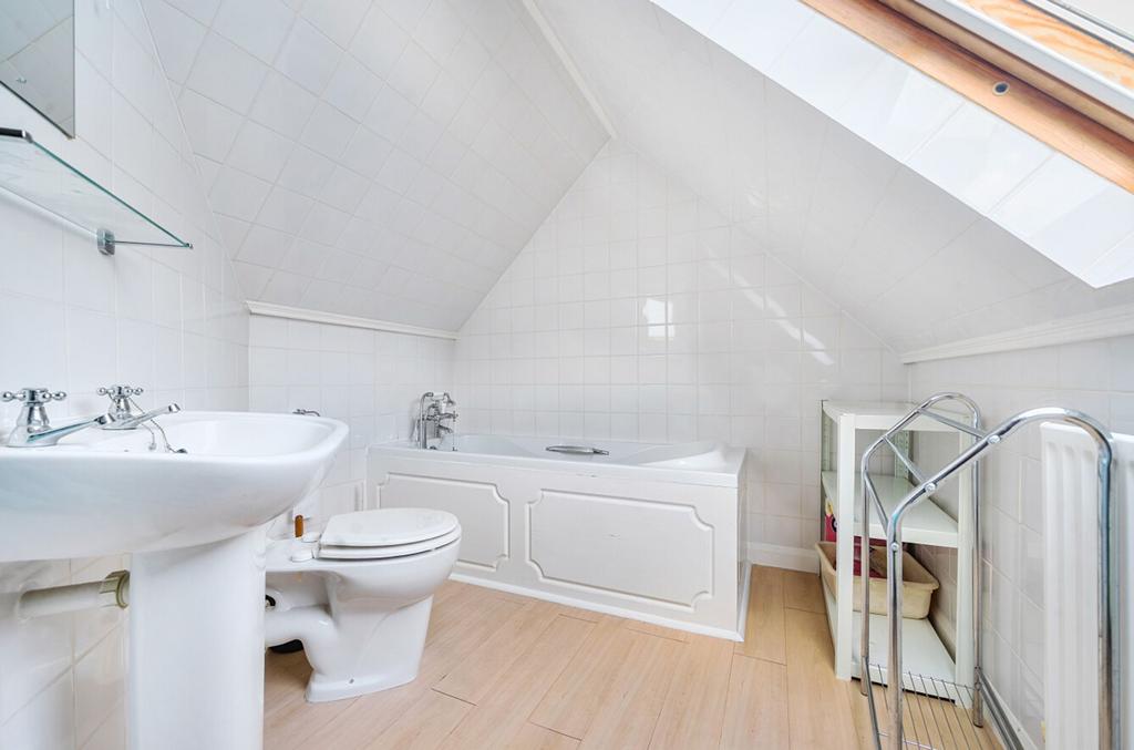 En-Suite Bathroom