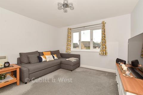 1 bedroom maisonette for sale, Camelot Close, Horsham RH13