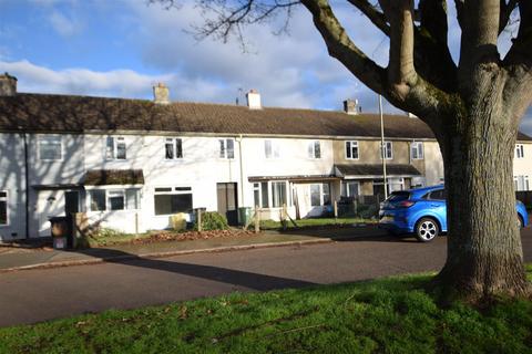 3 bedroom terraced house to rent, Meadowleaze, Gloucester