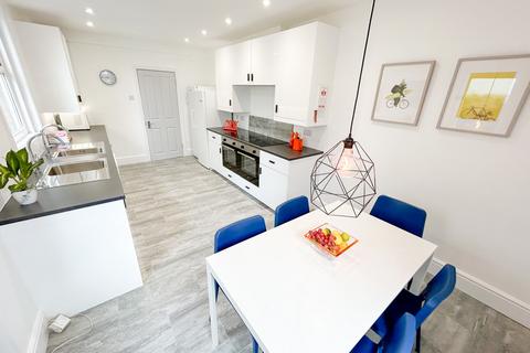 5 bedroom terraced house to rent, St. Denys Road, Southampton, SO17 2FQ