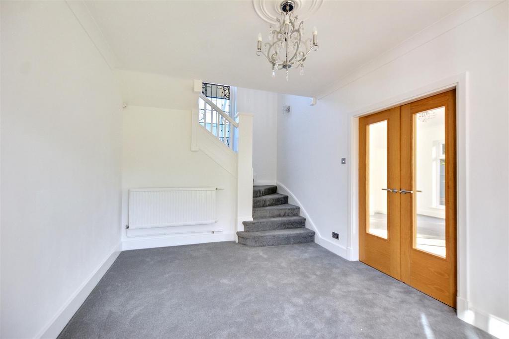Sitting Room 1.jpeg