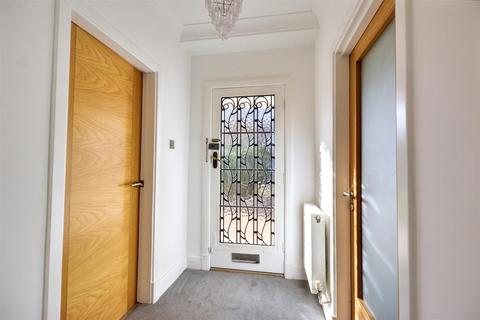 5 bedroom detached house for sale, Bridle Road, Bramcote, Nottingham