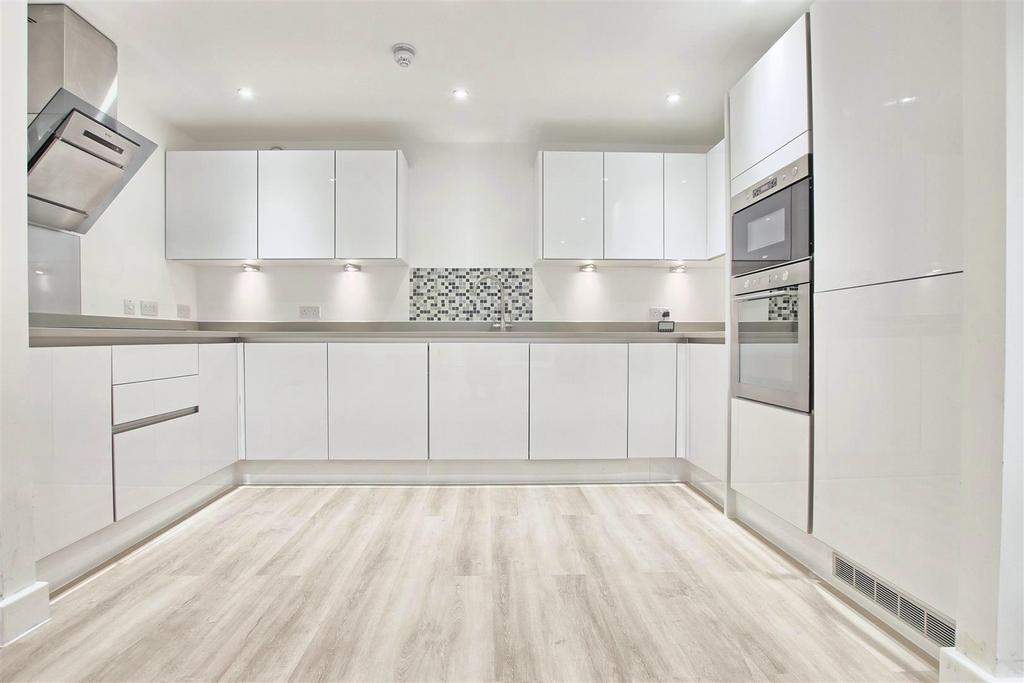 Kitchen 1.jpg