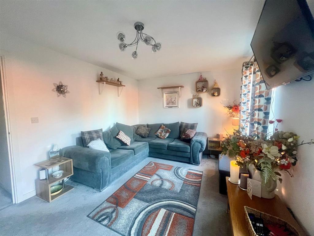 Living Room.jpg