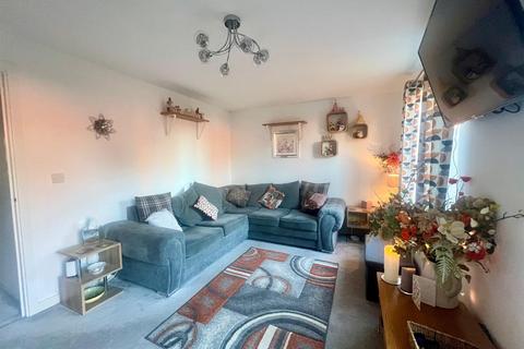 4 bedroom semi-detached house for sale, Doppler Road, Malvern