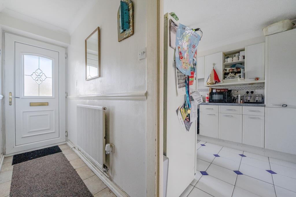 Hallway/Kitchen