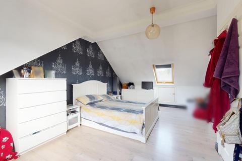 4 bedroom terraced house for sale, Coulton Avenue, Northfleet, Gravesend, DA11