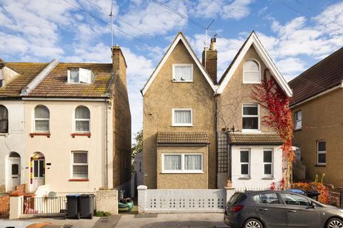 Central Road, Ramsgate, Kent, CT11