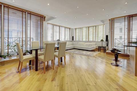 2 bedroom flat to rent, The Quadrangle, London SW10
