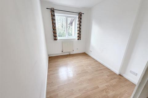undefined, Sheppards Close, Newport Pagnell MK16