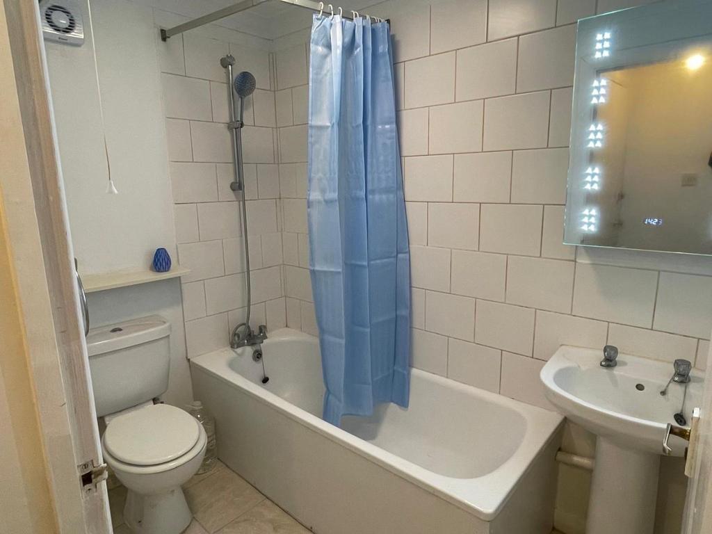 Bathroom.jpeg