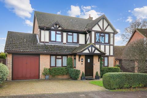 Dexter Drive, East Grinstead, RH19