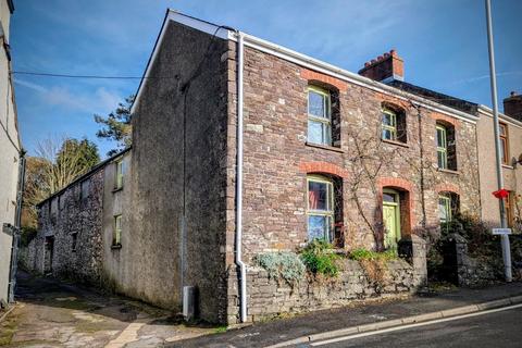 4 bedroom end of terrace house for sale, Trecastle, Brecon, LD3