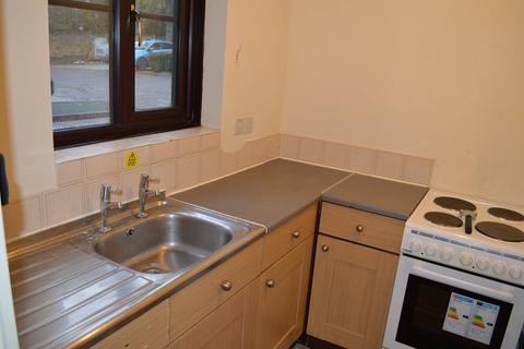undefined, Bridge Road, Grays, RM17