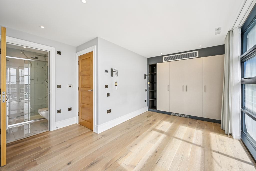 Penthouse Flat 5,...