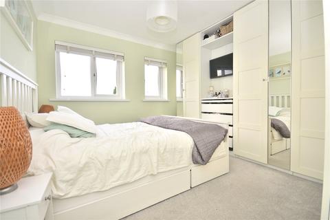 4 bedroom detached house for sale, Westwinn Garth, Leeds, West Yorkshire