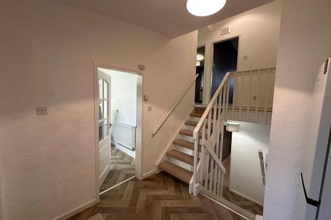 3 bedroom terraced house to rent, 32 Ferguson Park Rattray, Blairgowrie PH10 7AT