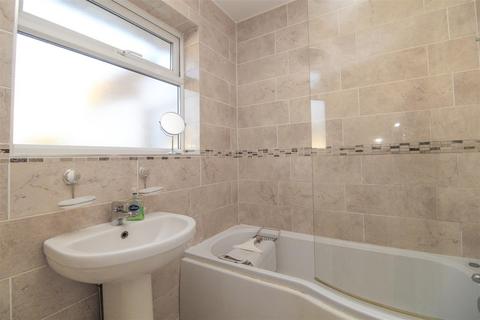 2 bedroom detached bungalow for sale, Farm Close, Seaford