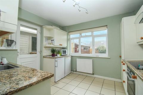 undefined, Farm Close, Seaford