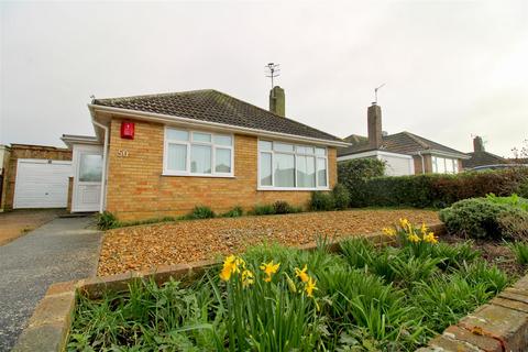 2 bedroom detached bungalow for sale, Farm Close, Seaford