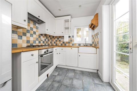 undefined, Commondale, London, SW15