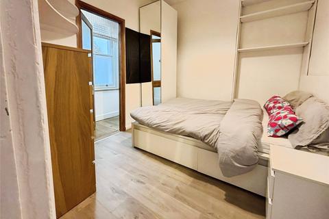 1 bedroom apartment to rent, Eustace Road, London, SW6