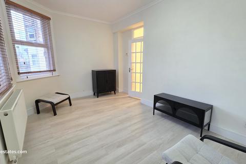 undefined, Oakleigh Road North, Whetstone, N20