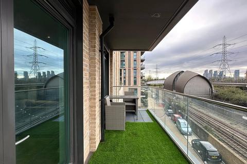 2 bedroom apartment for sale, Effra Gardens, London E16
