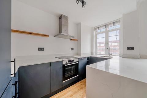 2 bedroom flat for sale, Balham High Road, London, SW17