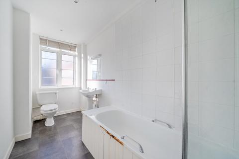 2 bedroom flat for sale, Balham High Road, London, SW17
