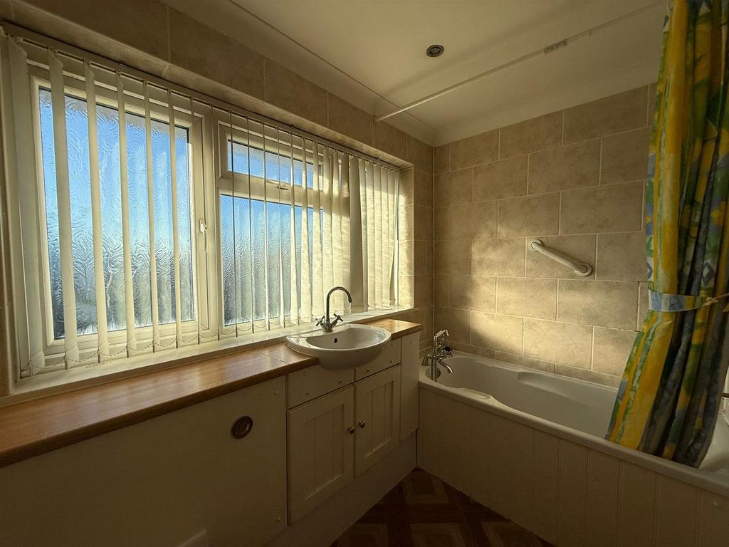 Bathroom.jpeg
