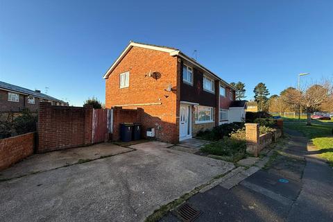 3 bedroom semi-detached house for sale, Broxhead Road, Havant