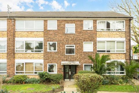 2 bedroom flat to rent, Waynflete Street, London SW18