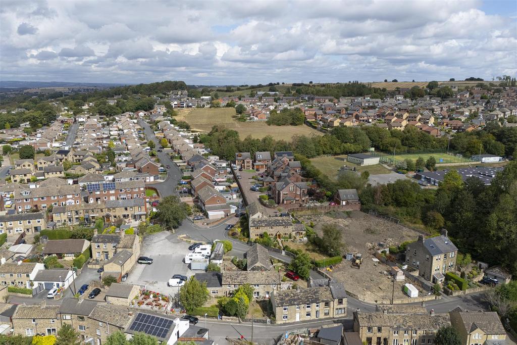 Bramleys Estate Agents - Rowley Hill - Lepton - Au