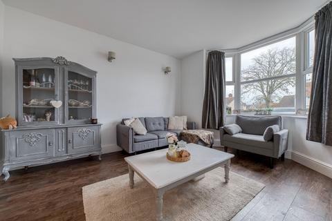 3 bedroom semi-detached house for sale, Middleton Road, Gorleston