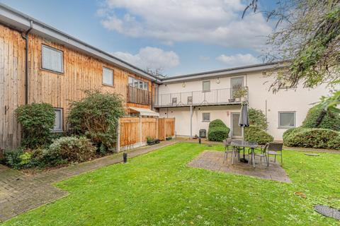 Oak Mount Lodge, Enfield EN2