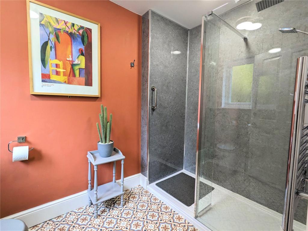 Ensuite