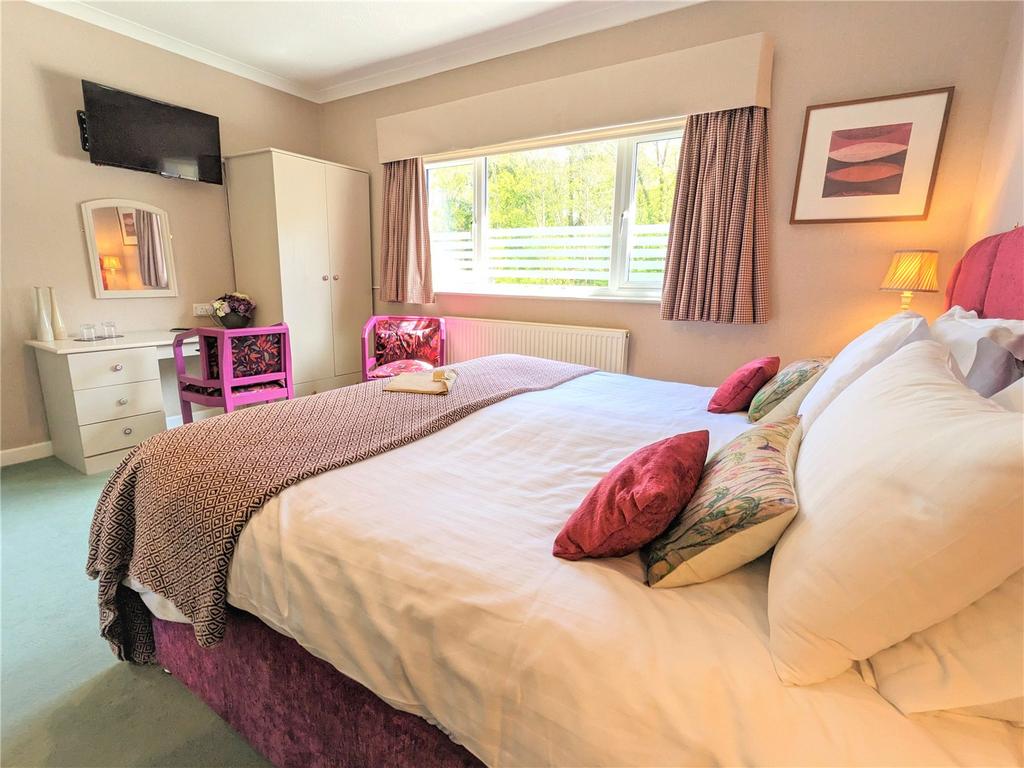 Totland Suite