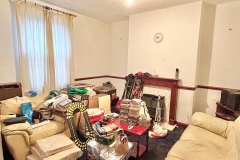 undefined, Lingard Street, Leigh
