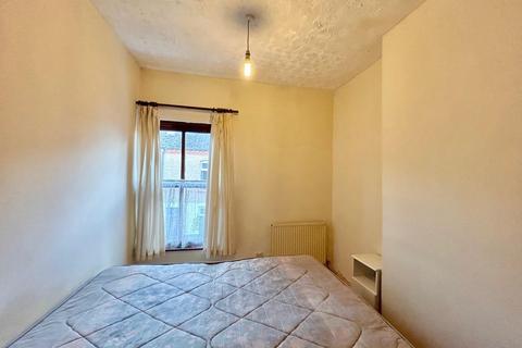 undefined, Lingard Street, Leigh