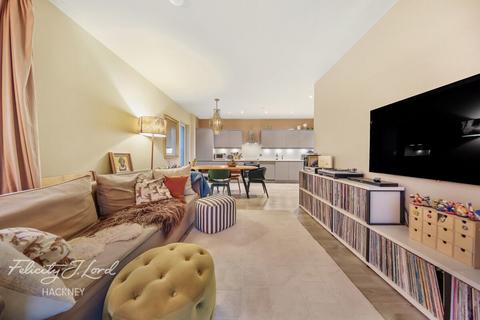 undefined, Homerton High Street, London E9