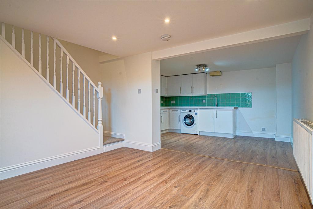 Lounge Flat B