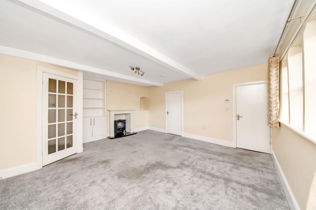 Living/dining room